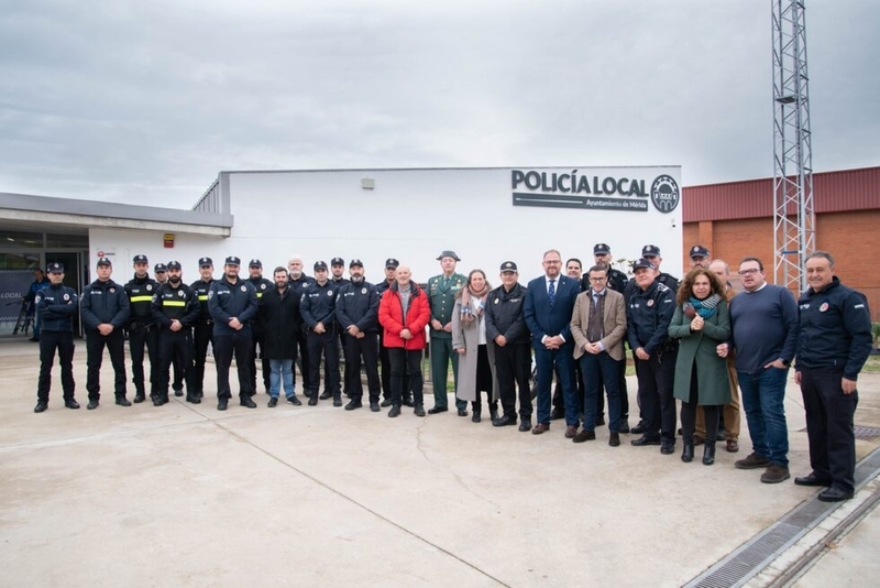 El alcalde inaugura la nueva sede de la Policía Local en Las Abadías que mejora en superficie, dependencias, medios tecnológicos y accesibilidad