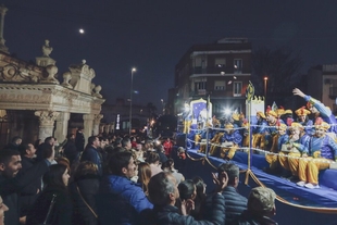 Las 12 asociaciones que han presentado sus proyectos dentro del plazo indicado han sido admitidas para la realización de las carrozas de la Cabalgata 