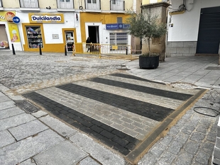 El lunes comienzan las obras de mejora en los pasos de peatones de la calle Cava