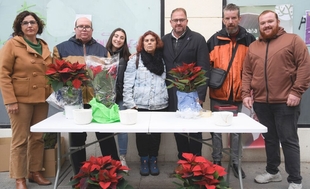 El alcalde acompaña a ‘Feafes Salud Mental’ en su iniciativa solidaria en el Día Internacional de las Personas con Discapacidad