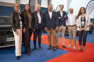 Rodríguez Osuna visita el III Salón del Motor de Mérida y destaca la relevancia del sector en la ciudad