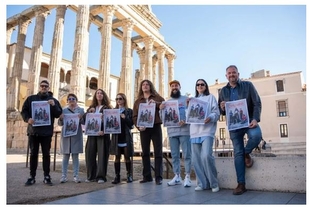 El Alcalde presenta el proyecto musical Cervatana, integrado por músicos y artistas locales, que se dará a conocer en el Templo de Diana