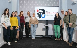 Las academias de baile y danza de la ciudad ponen en el escenario del Templo de Diana a más de 800 participantes en la XII edición de “Mérida en Danza