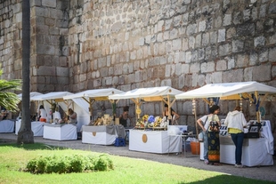 El Parque de las Méridas del Mundo acogerá del 13 al 16 de agosto una nueva edición del Mercado de Artesanía de Verano