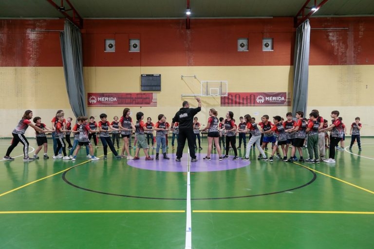 Las Escuelas Deportivas Municipales abren plazo de preinscripción para las plazas libres en Atletismo, Gimnasia Rítmica y Artística y Tenis