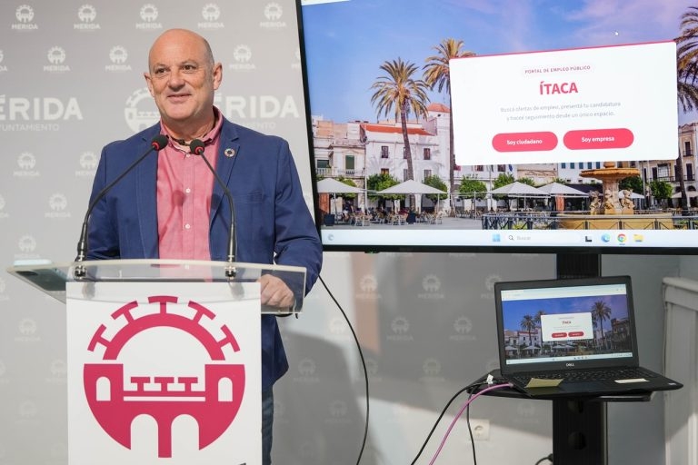 El Ayuntamiento de Mérida presenta «ÍtacA», la nueva plataforma municipal de empleo que conecta talento, empresas y oportunidades