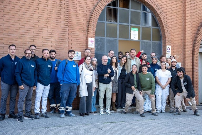Rodríguez Osuna pone en valor el trabajo de la Escuela de Aprendizaje Laboral Barraeca V en la mejora de espacios municipales destinados a entidades d